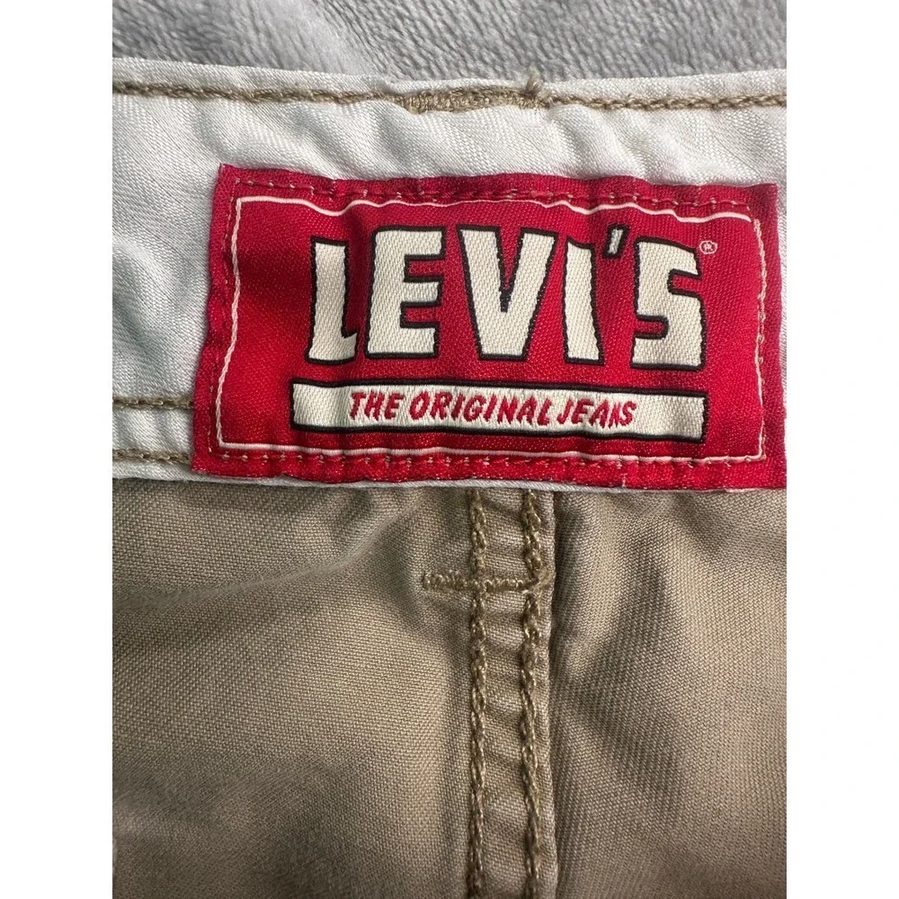 VTG Levis Cargo Shorts Mens 38 Khaki Tan Cotton Multi Pocket Y2K‎ Baggy Grunge